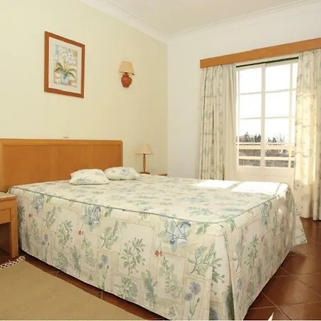 Apartment In Portimao/algarve 25956 *